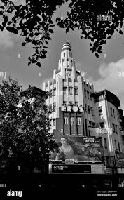 Art deco mumbai marine drive Black and ...