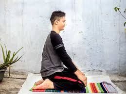 Thankfully, the chin and neck can be toned effectively with these face exercises without the need for surgery. 5 Facial Yoga Tips To Get Rid Of Your Double Chin The Times Of India