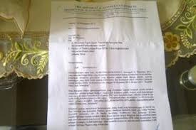 Somasi adalah sebuah teguran terhadap pihak calon tergugat pada proses hukum. Pendukung Anas Cuek Atas Somasi Kuasa Hukum Sby Soal Tulisan Di Kompasiana