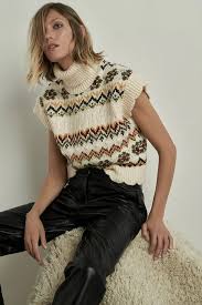 Tim, timmy or timothy ryan may refer to: Supermodel Anja Rubik Poses In Zara Winter 2020 21 Knitwear Looks