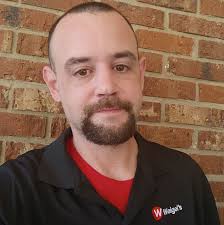 What are some tips for a new player in Ark Survival?