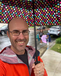 When you're trying to get out of your own head so you can grow your  business or career, there are generally 3 types of influencers you're  bombarded with online. And they're usually