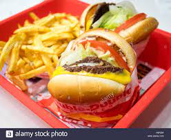 An object of type double contains a single field whose type is double. Ein Double Double Cheeseburger Vordergrund Cheeseburger Hintergrund Und Pommes Frites Von In N Out Burger In San Francisco Stockfotografie Alamy