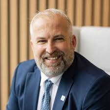 Daniel Gobeil's Instagram, Twitter & Facebook