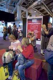Dernier jour du salon de la photo 2016 qui se tient à la porte de versailles au parc des expositions. A Look At The Paris Salon De La Photo From 1976 To 2015 The Eye Of Photography Magazine