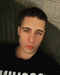 Steven molinaro (@selling.dreams) • Instagram photos and videos