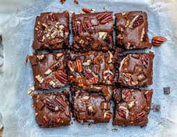 Reteta De Brownie Cu Nuci Negrese Pufoase Si Cremoase Blondelish Com