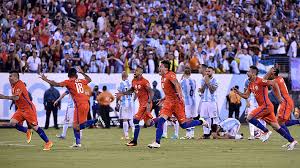 El presidente de argentina, alberto fernández, dijo este lunes que a partir de este mes de junio se inicia la producción plena de la vacuna sputnik en abril pasado, argentina se convirtió en el primer país de américa latina en comenzar a producir la vacuna rusa sputnik v, desarrollada por el centro. El Terremoto Que Azoto A Argentina Tras El Ultimo Partido Ante Chile Y Donde Perdieron La Final De La Copa Centenario Emol Com