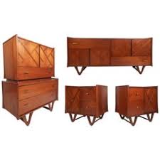 The metal color is soft, not a yellow gold and not a gray silver, very pretty. 1970s Bedroom Sets 51 For Sale At 1stdibs