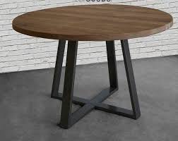 round dining table in reclaimed wood and pedestal steel legs in your choice of color size and finish table a manger ronde en bois table a manger ronde table basse touret