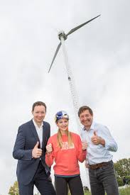 Ein fulminanter empfang für jessica pilz in ihrer hematgemeinde haag. Ig Windkraft Spektakulares Windrad Klettern Mit Weltmeisterin Jessica Pilz Pressemeldungen