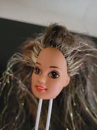 2000 BARBIE STAR Splash Bathtime Barbie SOLO CABEZA DE MUÑECA y collar  nuevos proyectos EUR 6,19