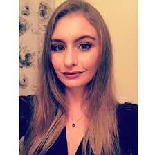 Danielle Herron's Instagram, Twitter & Facebook