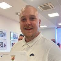 Dani Haag's Instagram, Twitter & Facebook