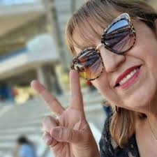 Buenos dias ansel bendecido miercoles que tengas un excelente dia.un abrazo.