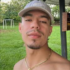 Youssoufa Moukoko, de 12 AÑOS, ha disputado 5 partidos con el equipo U17  del Borussia Dortmund. Y así le ha ido: ✓ Doblete. ✓ Doblete. ✓ Póker de  goles. ✓ Doblete. ✓