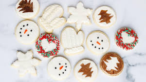 But when it comes to piping, the icing has to be just right. Pro Christmas Cookie Decorating Tips Tricks Ideas From A Hallmark Cookie Judge Rachael Ray Show