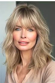 Lisa Cordani's Instagram, Twitter & Facebook