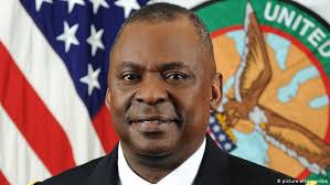 Lloyd austin to serve as secretary of defense, according to three people with knowledge of the general austin is a southerner, has impeccable credentials given his military career and would be. Joe Biden Picks Lloyd Austin As Defense Secretary Reports News Dw 08 12 2020