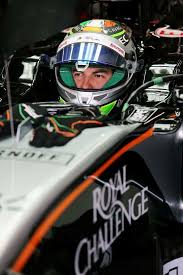 In The Paddock W Sergio Perez Ahead Of The 2015 F1 Grand Prix At The Autodromo Jose Carlos Pace Interlagos Automoviles Carreras Autos