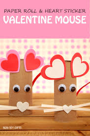 Valentines decoration valentine day wreaths valentine day crafts holiday crafts valentine ideas valentine table decor. Paper Roll Heart Mouse Craft For Kids Non Toy Gifts