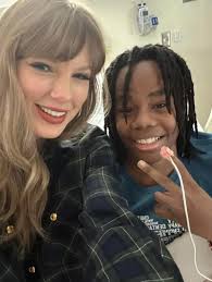 Taylor Swift visits Children's Mercy in Kansas City