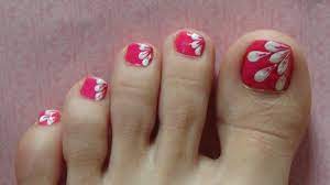 She has been practicing nail art for over 5 years and graduated from northampton college with distinction with a nail. White Flower Nail Designs Maxresdefault Jpg Flower Toe Nails Flower Nail Designs Toenail Art Designs