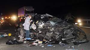 .kazası hakkında en güncel gelişmeleri haber 7'de takip edin. Ankara Da Otomobil Tira Arkadan Carpti 3 Olu Son Dakika Haberleri