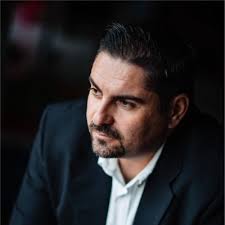 Expeditors celebrates 30 years in Mexico, thanking customers and team.