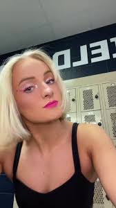 Shea Crowder's Instagram, Twitter & Facebook