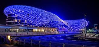A cada carrera, en diferentes países alrededor del mundo, se la denomina gran premio y la competición que las agrupa se denomina campeonato mundial de fórmula 1. Gran Premio De Abu Dhabi 2017 Encender Y Apagar Las Luces