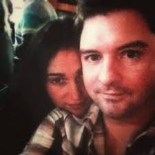 Sarah Hambleton (@jewonthemove)