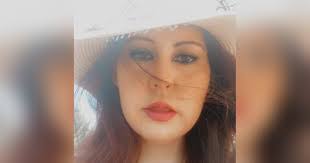 Anna Hardman's Instagram, Twitter & Facebook