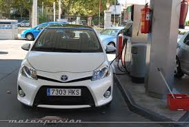 I have seen yellow, white, violet, pink and purple seras… Toyota Yaris Hybrid Prueba Valoracion Y Ficha Tecnica