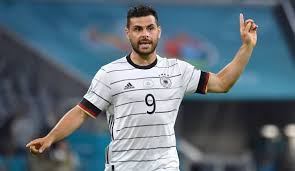 Son fils a également pratiqué ce sport au ev füssen avant de s'orienter vers le football 1. Dfb Team Kevin Volland Im Interview Der Trainer Wollte Einen Offensiven Linksverteidiger