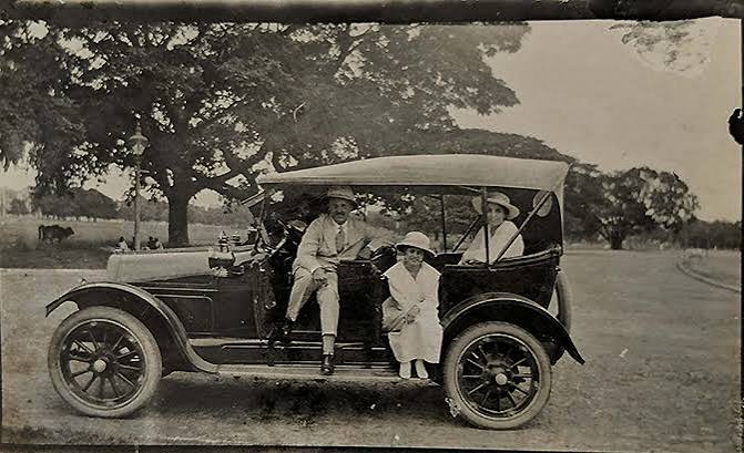 Vintage Cars From British India Era - 6 Old Photos - Past-India