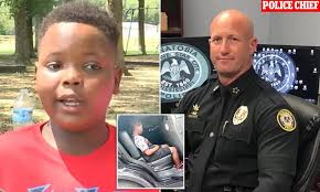 Mississippi cop loses job over arrest, removal and jailing of 10-year-old  boy Quantivious Eason who peed in car park while mother visited office  nearby