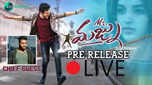 Mr Majnu Movie Trailer Review With Images Movie Trailers Latest Entertainment News Latest Movie Reviews