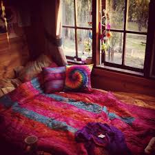 Discover beautiful designs and inspiration from a variety of bedrooms designed by havenly's discover bedroom design ideas & inspiration, expertly curated for you. How To Make Hippie Room Decor Givdo Home Ideas
