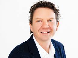 Chris Ehlers's Instagram, Twitter & Facebook