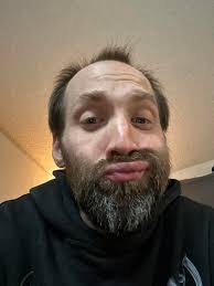 Nikki Comer's Instagram, Twitter & Facebook