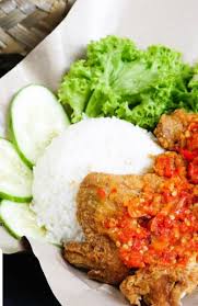 Resepi nasi ayam penyet, masakan indonesia yang sangat popular dan menjadi kegemaran di malaysia. Nasi Ayam Penyet Steam Rice With Fried Chicken And Chilli And Veggie Taste Of Indonesia