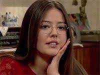 Pelin akil seksenler aramanızda 100 şarki bulduk mp3 indirme mobil sitemizde sizi pelin akil seksenler pelin akil indir, in rol aldığı reklam,dizi,film ve tv çekimleri. Seksenler Secil Pelin Akil Kimdir Gercek Ismi Rolu Oldu Mu Ayrildi Mi