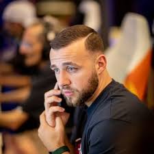 NARUTOVIE ( Owen ) (@fcnarutovie)