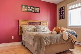 Colors that are very different, like dark green and cream look for wallpaper with geometric designs to complement or contrast with bed linens and other fabrics. 40 Astounding Paint Colors For Bedrooms Slodive
