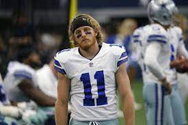 The dallas cowboys have rewarded former smu wide out cole beasley with a four year contract extension. Dallas Cowboys Cole Beasley Exits With Concussion Fort Worth Star Telegram