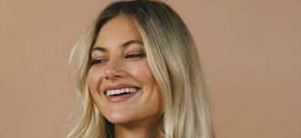 Cassandra Matthews's Instagram, Twitter & Facebook