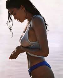Kelly Gale nude and sexy pics - Fappenist
