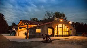 L'organisation de votre mariage à nantes se doit d'intégrer la salle de mariage parfaite. Location Salle De Reunion Mariage Et Gite De Groupe Jardin Cleray