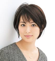 ほんのり女っぽいのが気分 絶妙ショートスタイル40代のショートヘア